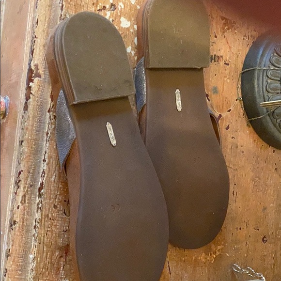 Sandals - Picture 3 of 3